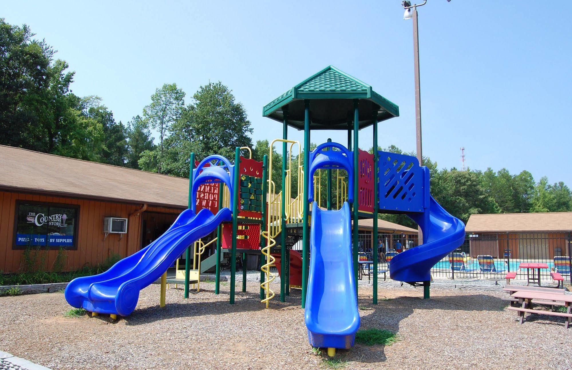 Forest Lake Rv & Camping Resort Advance Εξωτερικό φωτογραφία